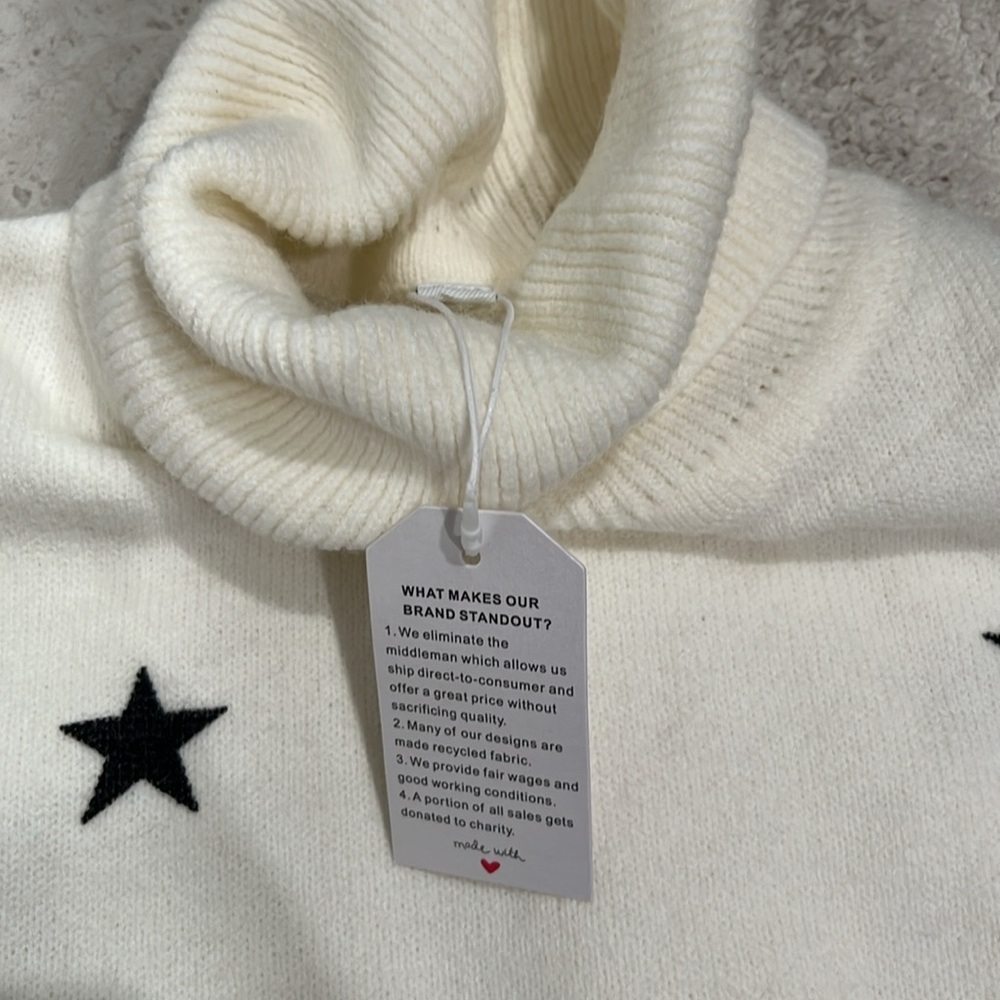 Sweater, never worn - Picture 2 of 3